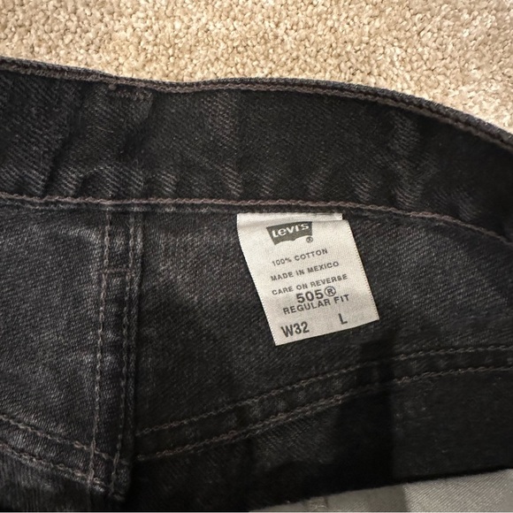 Vintage Levi's Black Jean Dad Shorts - Picture 4 of 6